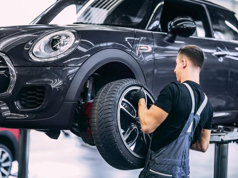 MINI Räder und Reifen - Reifenwechsel-Service